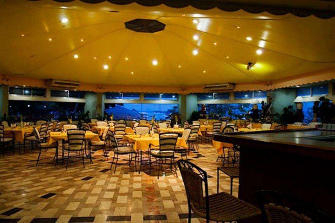 Egi Resort & Hotel Lapu-Lapu City Exteriör bild