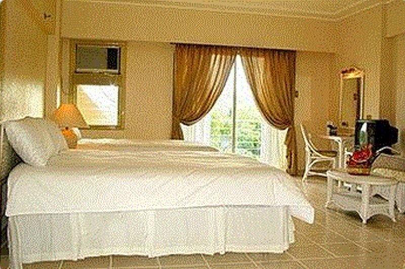 Egi Resort & Hotel Lapu-Lapu City Exteriör bild
