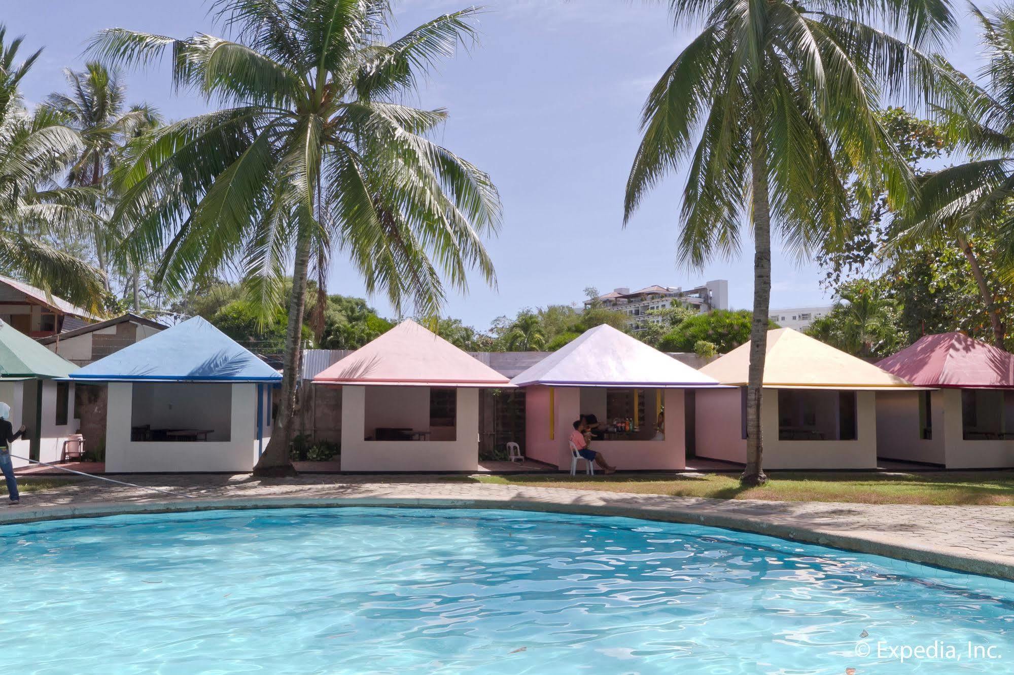 Egi Resort & Hotel Lapu-Lapu City Exteriör bild