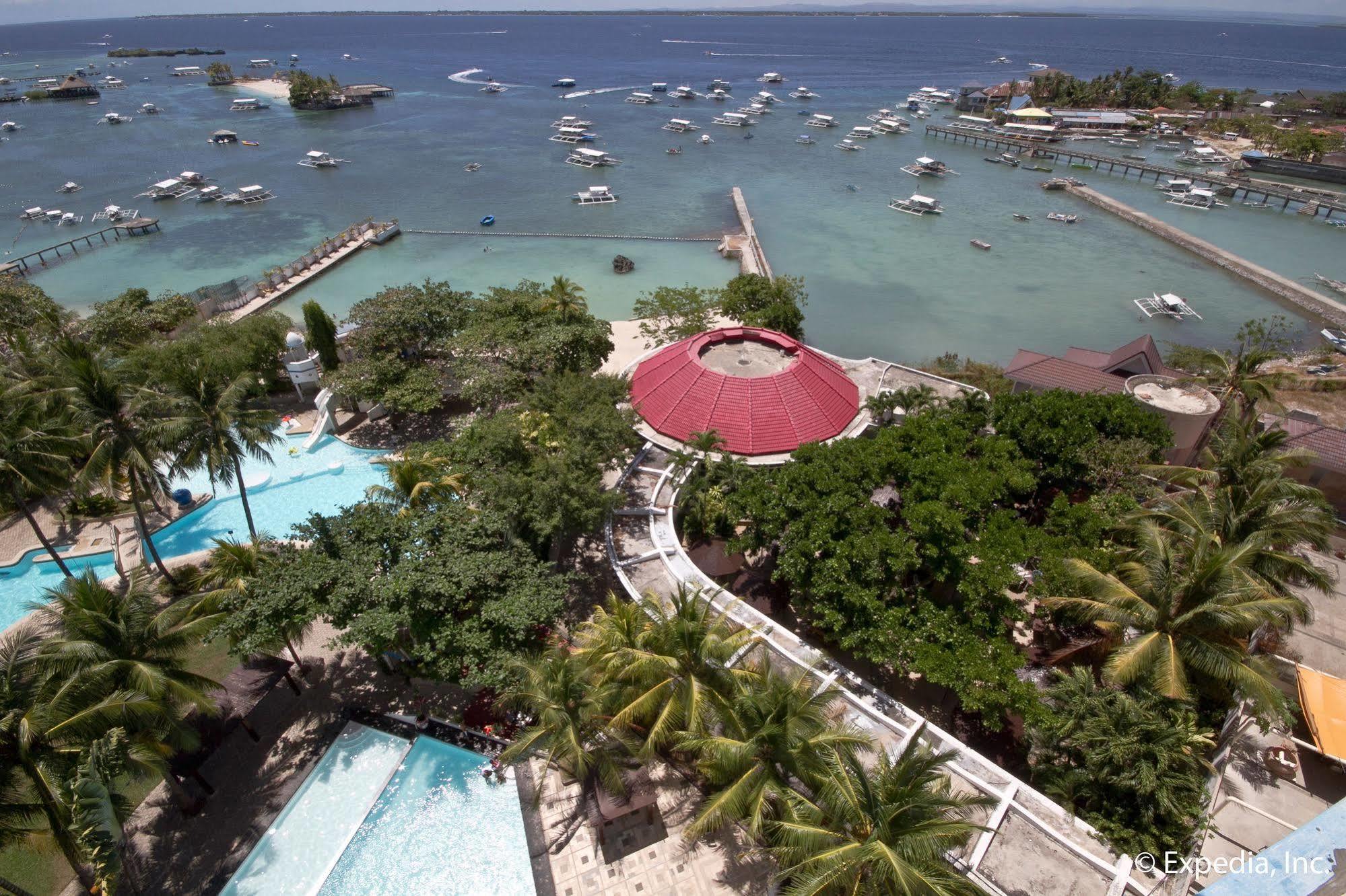 Egi Resort & Hotel Lapu-Lapu City Exteriör bild